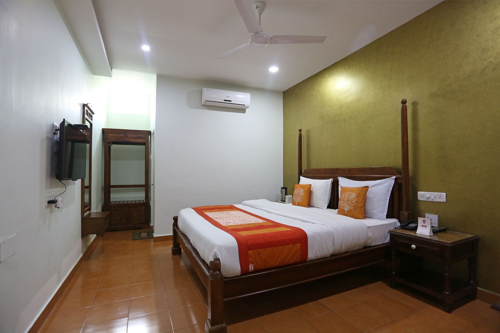 Oyo 6549 Hotel Gorbandh Monte Abu Exterior foto